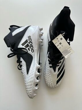 Freak Mid MD soccer cleats